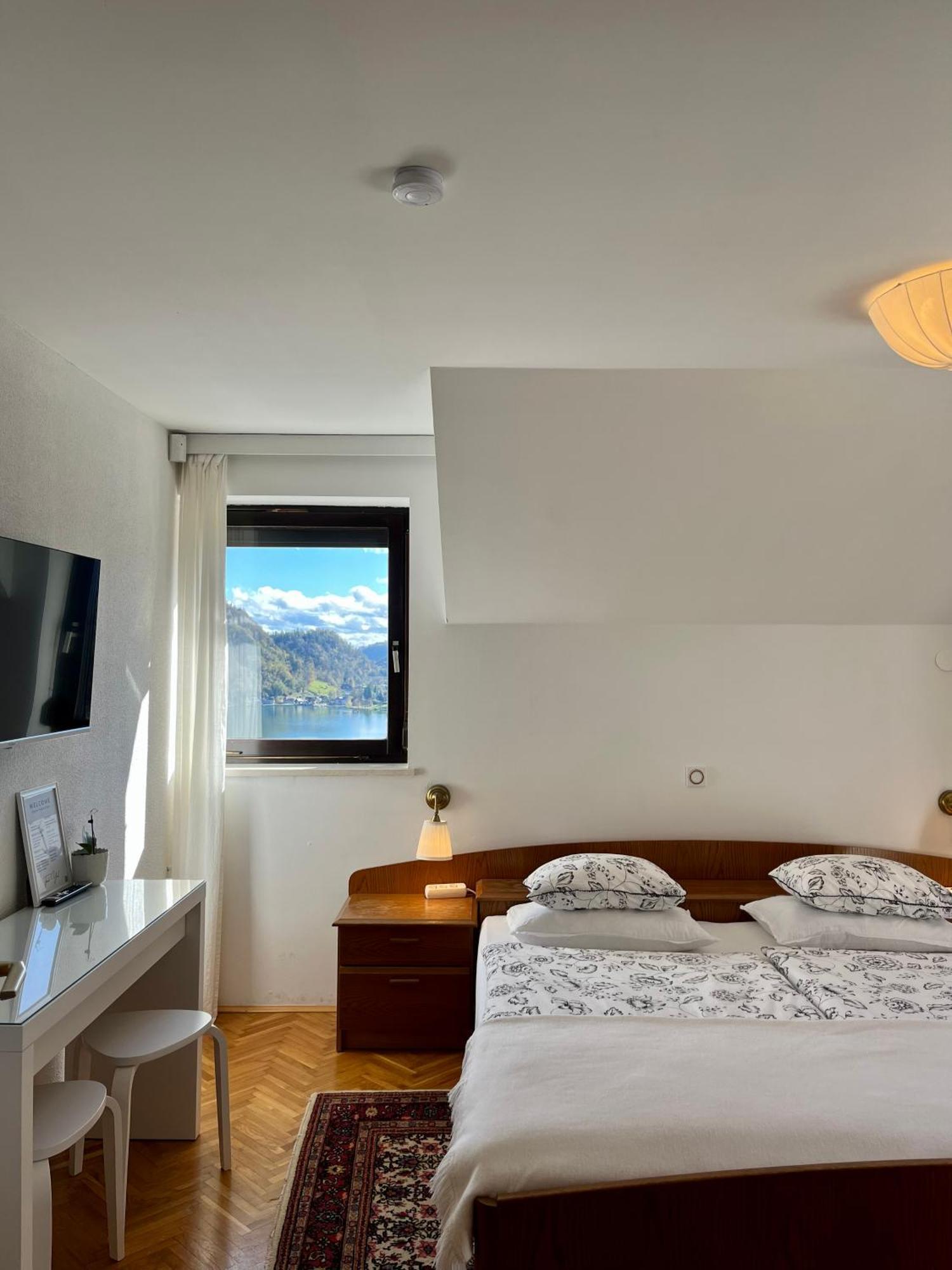 Lakeview Guesthouse & Chalet Блед Екстериор снимка
