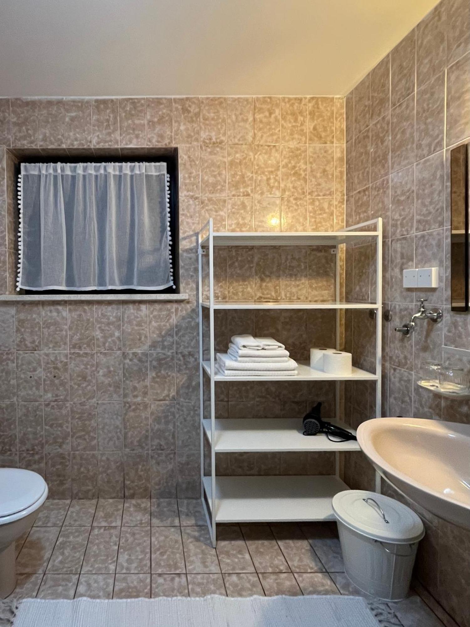 Lakeview Guesthouse & Chalet Блед Стая снимка